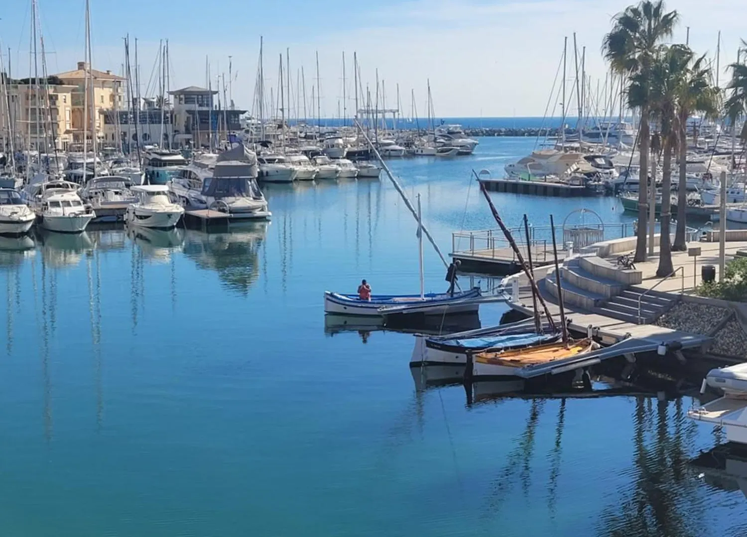 A 2 Pas De La Mer Fréjus 0*,