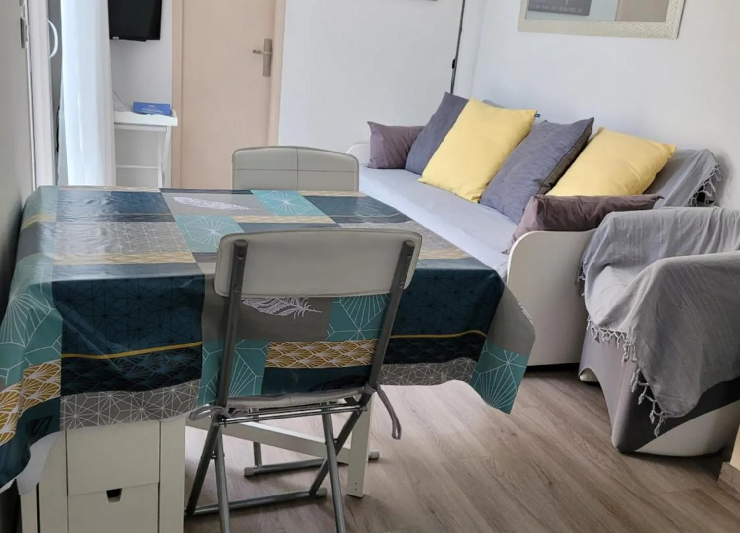 A 2 Pas De La Mer Frejus Apartment